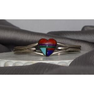 QT Navajo Sterling Silver Zuni Heart Cuff Coral Bracelet 9.7G / 5.75in